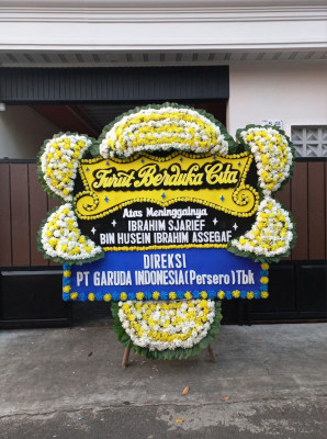 Papan Bunga Duka di Pulau Lakor