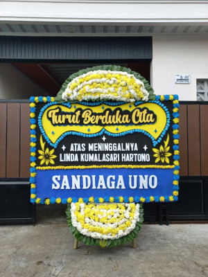 Papan Bunga Duka di Pulau Lakor